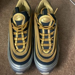 nike air max 97 silver and gold